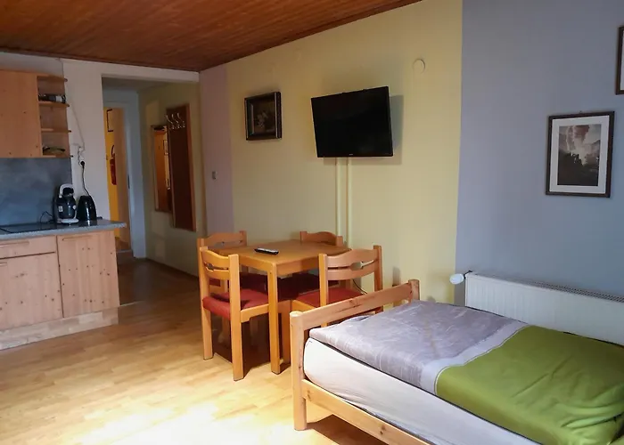 Ferienwohnungen Pein 3*